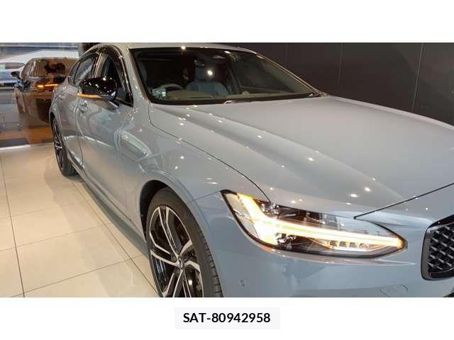 Volvo S90 2022-11 8415724-3