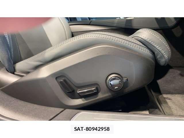 Volvo S90 2022-11 8415724-7