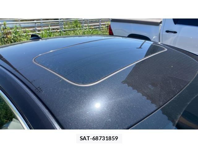 Volvo S90 2017-05 8439056-9
