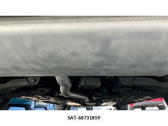 Volvo S90 2017-05 8439056-10