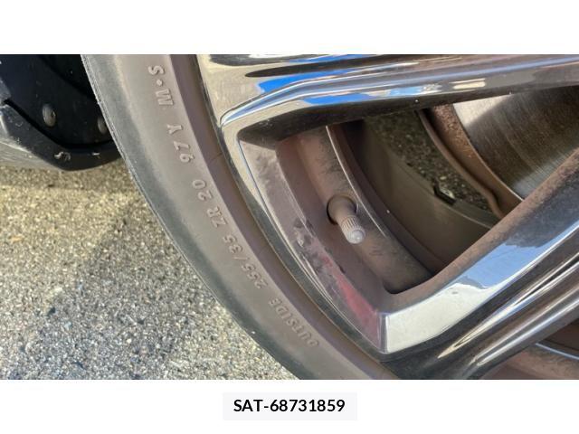 Volvo S90 2017-05 8439056-12