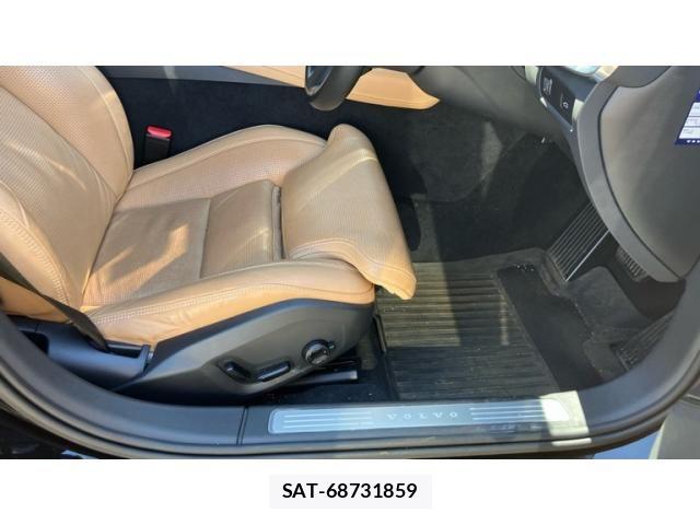 Volvo S90 2017-05 8439056-15