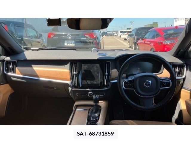 Volvo S90 2017-05 8439056-19