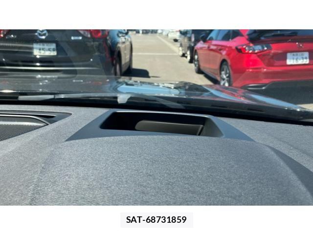 Volvo S90 2017-05 8439056-28