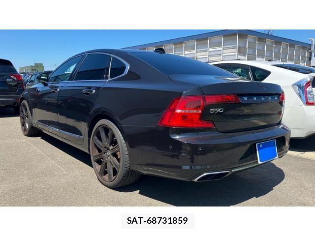 Volvo S90 2017-05 8439056-5