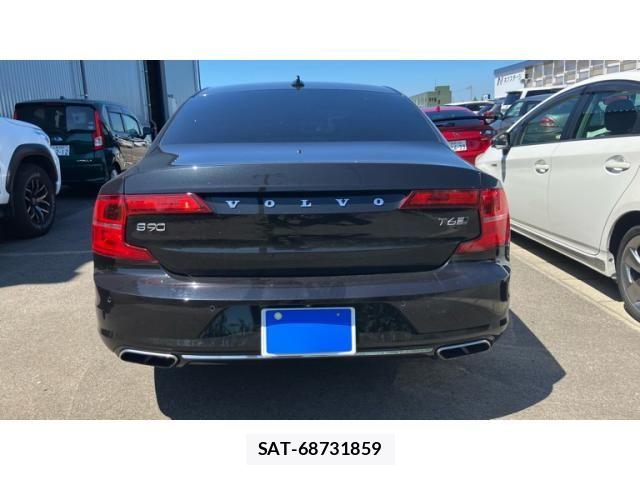 Volvo S90 2017-05 8439056-6