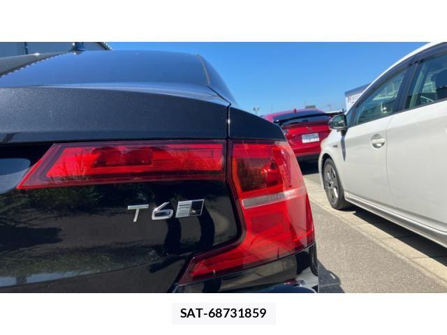Volvo S90 2017-05 8439056-7