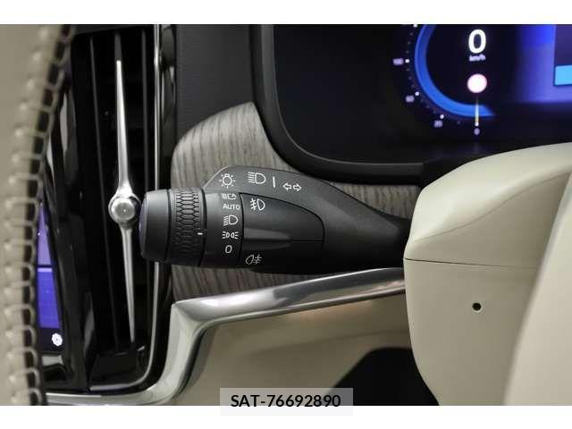 Volvo S90 2024-11 8563984-14
