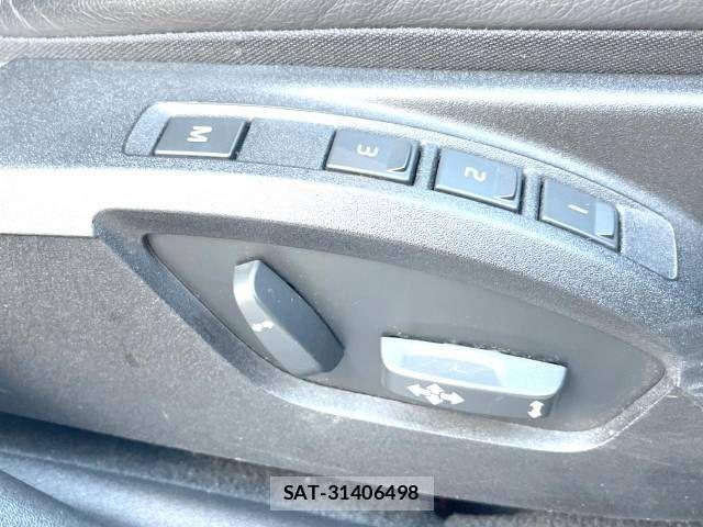 Volvo V40 2017-11 873393-11