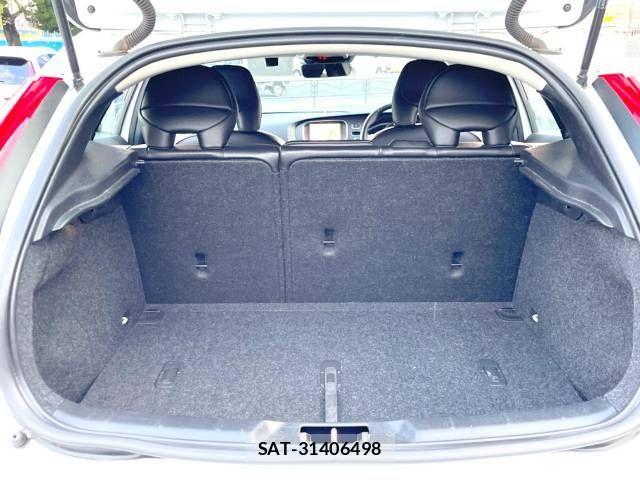 Volvo V40 2017-11 873393-14