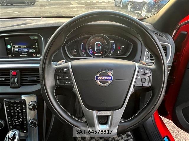 Volvo V40 2016-03 873392-13