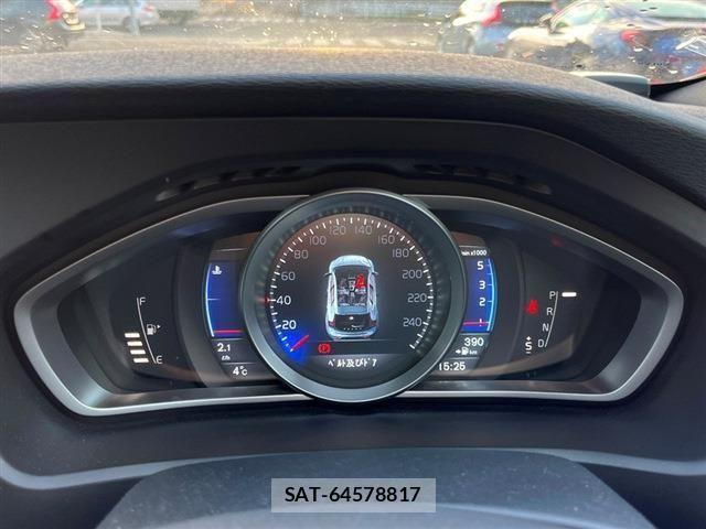 Volvo V40 2016-03 873392-14