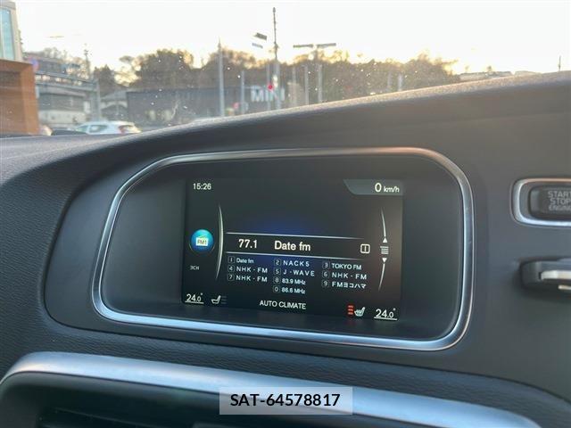 Volvo V40 2016-03 873392-15