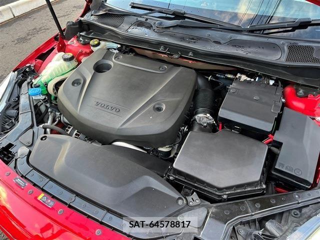 Volvo V40 2016-03 873392-20