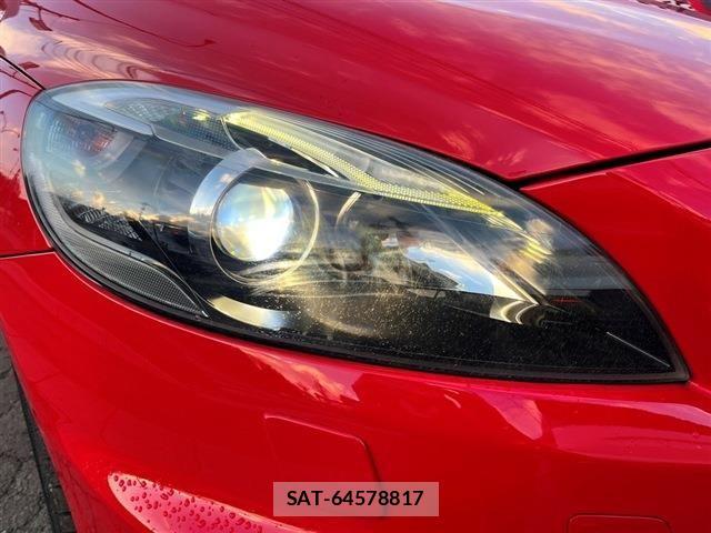 Volvo V40 2016-03 873392-8