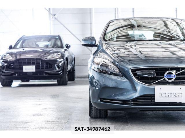 Volvo V40 2013-08 1555192-15
