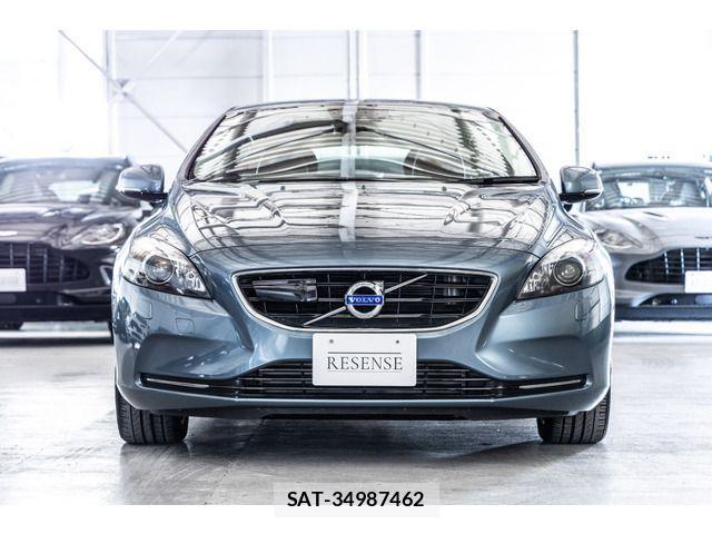 Volvo V40 2013-08 1555192-3