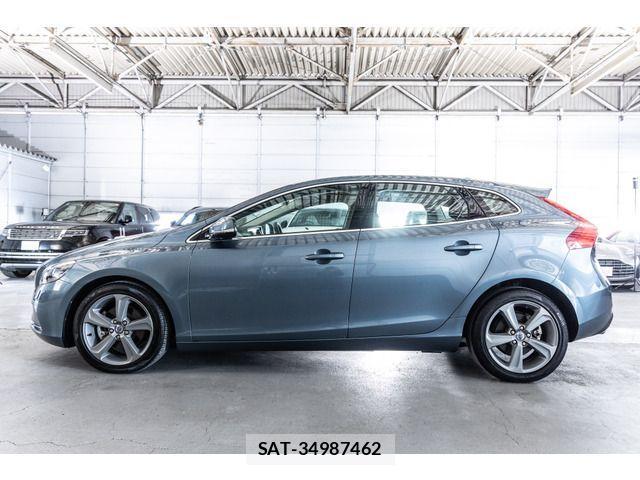 Volvo V40 2013-08 1555192-8