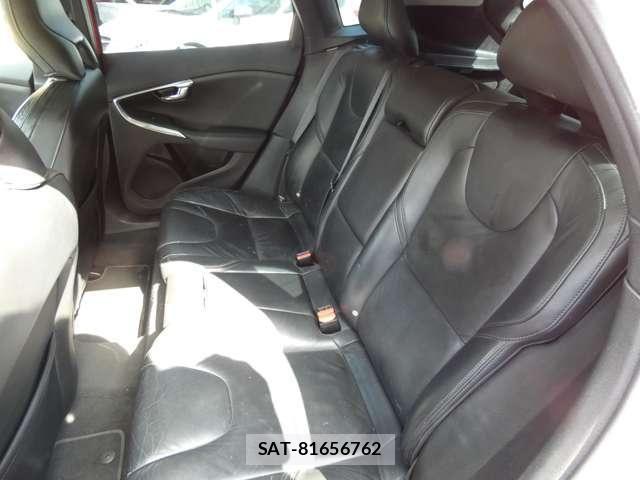 Volvo V40 2013-09 4993198-9
