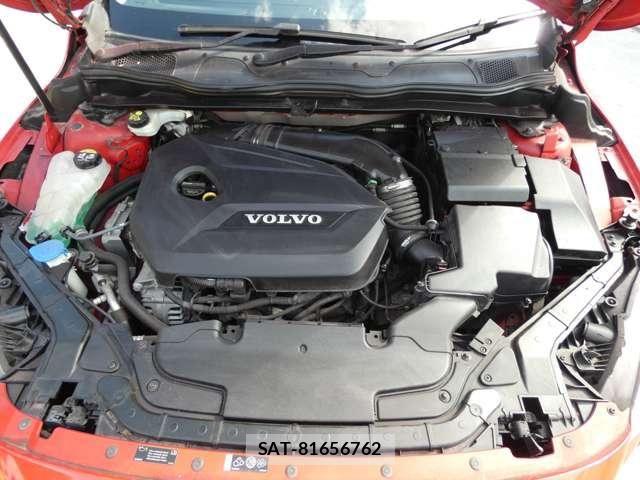 Volvo V40 2013-09 4993198-14