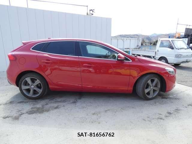 Volvo V40 2013-09 4993198-15