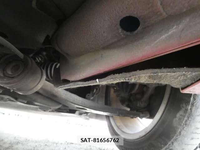 Volvo V40 2013-09 4993198-18