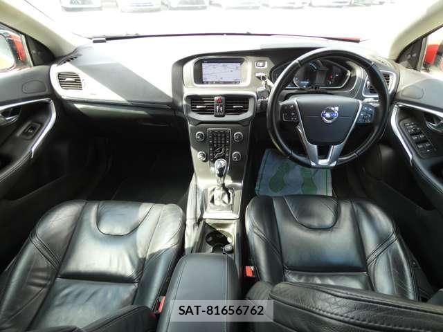 Volvo V40 2013-09 4993198-4