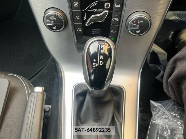 Volvo V40 2017-12 4993192-20