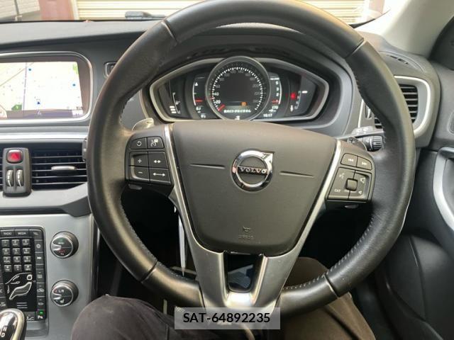 Volvo V40 2017-12 4993192-23