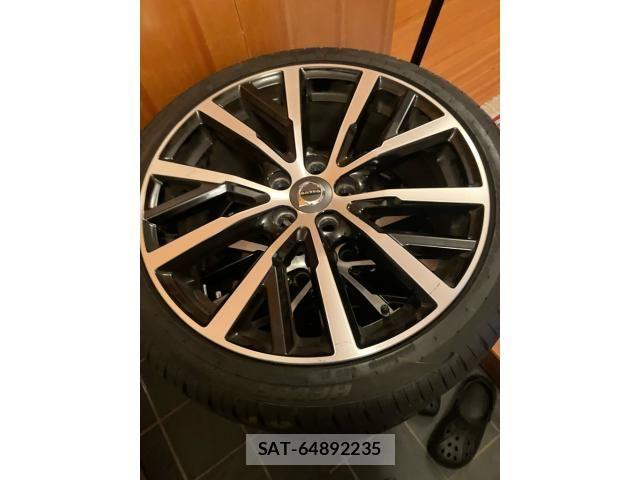 Volvo V40 2017-12 4993192-25
