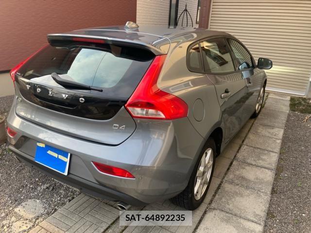 Volvo V40 2017-12 4993192-3