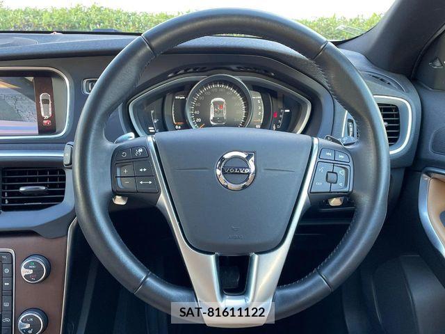 Volvo V40 2017-05 6220930-10