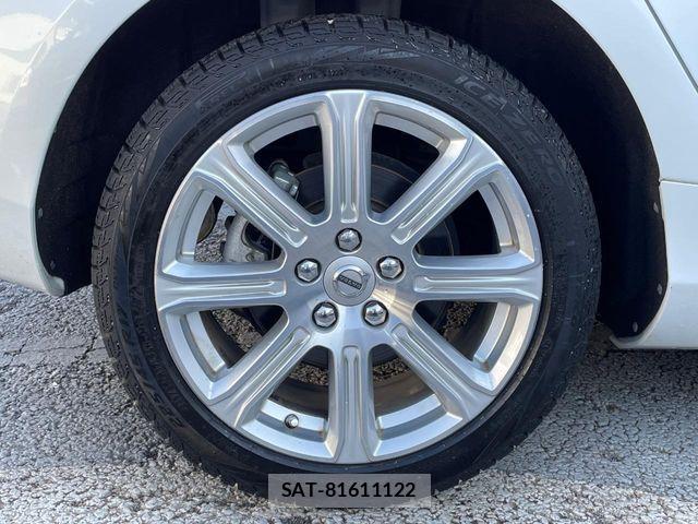 Volvo V40 2017-05 6220930-14