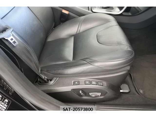Volvo V40 2015-04 6248255-13