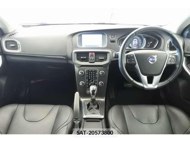Volvo V40 2015-04 6248255-14
