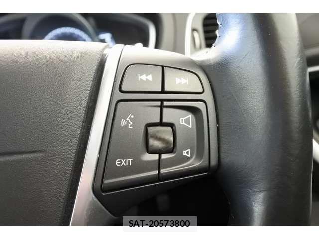 Volvo V40 2015-04 6248255-19