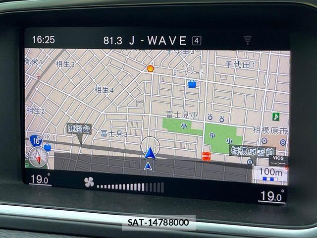 Volvo V40 2018-12 6504538-4