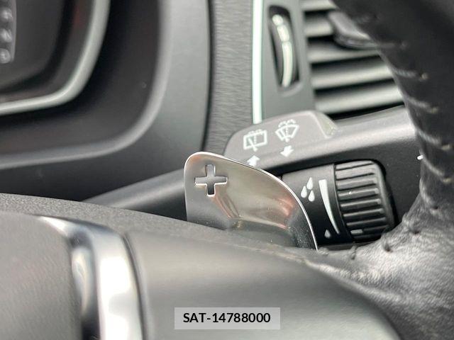 Volvo V40 2018-12 6504538-6
