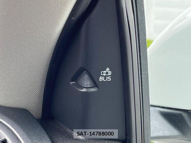 Volvo V40 2018-12 6504538-7