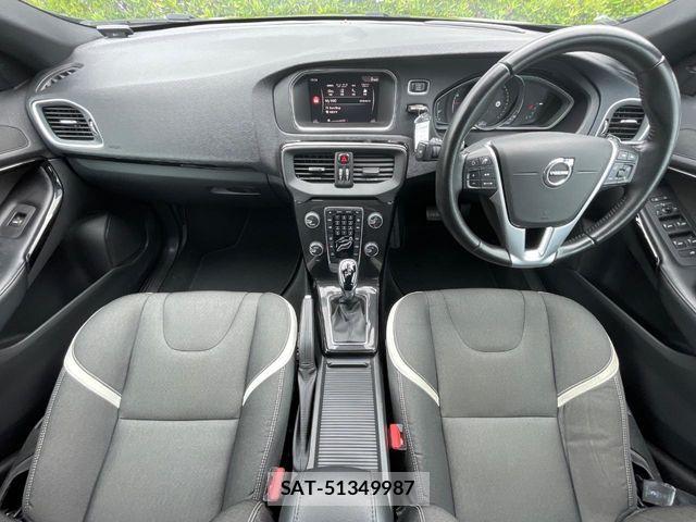 Volvo V40 2018-12 6504545-1