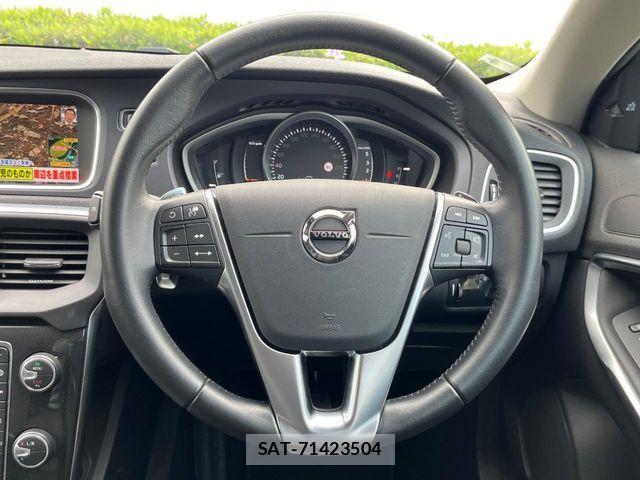 Volvo V40 2017-05 6504544-12