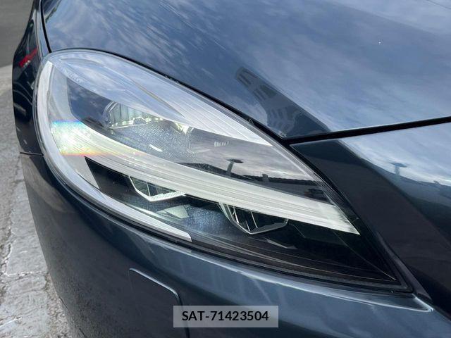 Volvo V40 2017-05 6504544-14