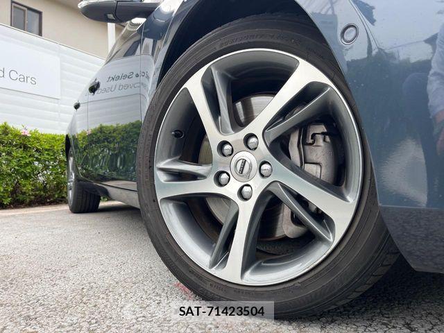 Volvo V40 2017-05 6504544-15