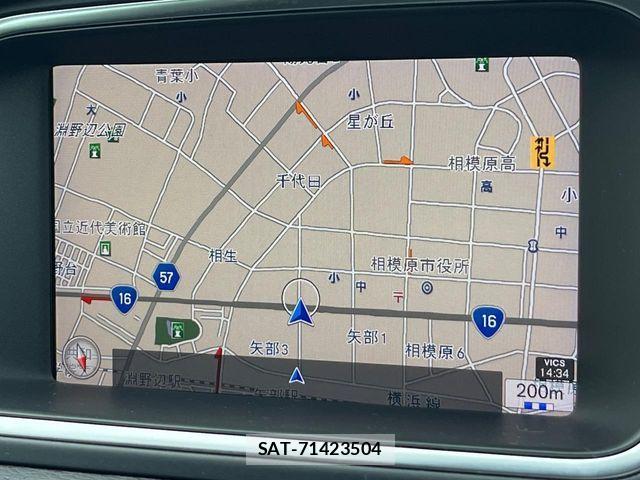 Volvo V40 2017-05 6504544-4
