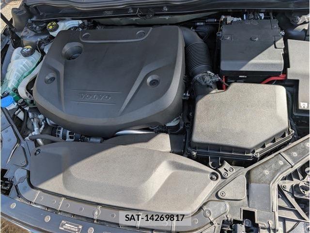 Volvo V40 2017-01 6615508-9
