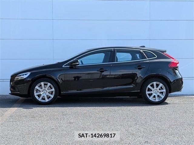 Volvo V40 2017-01 6615508-7