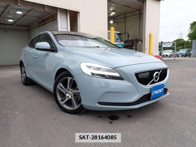 Volvo V40 2017-06 6678645-0