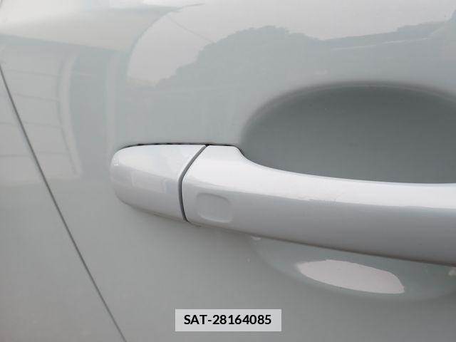 Volvo V40 2017-06 6678645-11