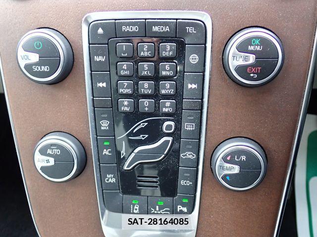 Volvo V40 2017-06 6678645-17