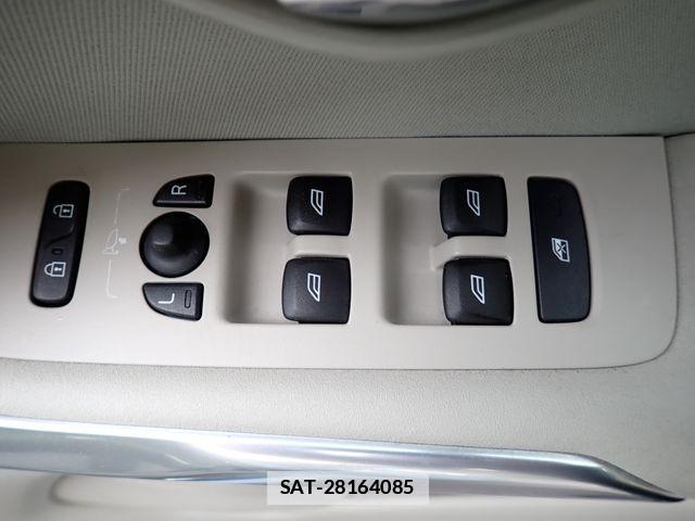 Volvo V40 2017-06 6678645-20